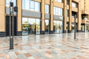 الصورة حتتط مكان البنك الي تشال في branches2